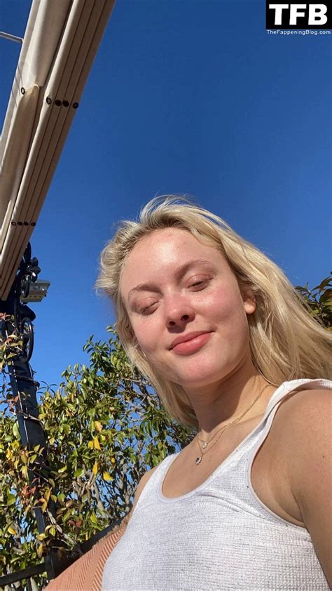 zara larsson naked|Zara Larsson Nude & Sexy LEAKED Pics And Sex Tape